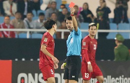 Văn Toàn xin lỗi vì thẻ đỏ ở trận gặp Malaysia