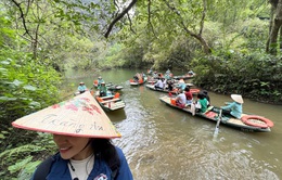 Thăm vùng lõi di sản Tràng An, thúc đẩy các tour du lịch liên kết các tỉnh đồng bằng sông Hồng