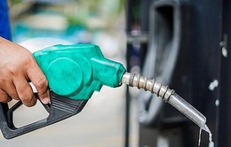 Đề xuất cho doanh nghiệp linh động điều chỉnh giá xăng dầu khi vượt ngưỡng