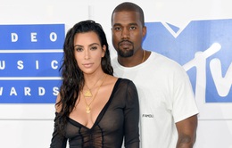 Liên tục "quấy rối" Kim Kardashian, Kanye West lên tiếng xin lỗi