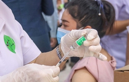 Lào ghi nhận 27 ca nhiễm Omicron, thế giới cần nhanh chóng tiêm mũi vaccine tăng cường