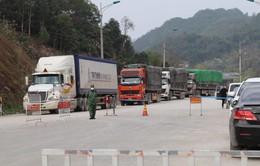 Lạng Sơn giao nhận hàng hóa “không tiếp xúc” qua Trung Quốc