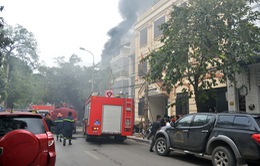 Hà Nội: Cháy lớn trên phố Phùng Hưng