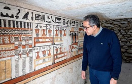 Khai quật 5 ngôi mộ Ai Cập cổ đại được bảo tồn "khó tin" ở Saqqara