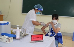 Hơn 107.000 liều vaccine phòng COVID-19 được tiêm trong ngày 18/11