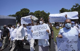 Các Bộ trưởng nội các Sri Lanka từ chức trong bối cảnh biểu tình lan rộng
