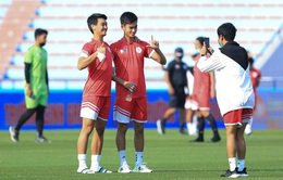 ĐT U23 Philippines thăm quan sân Việt Trì
