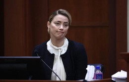 Tòa án hủy bỏ yêu cầu "án sai" của Amber Heard