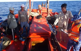 Kiên Giang: Bắt tàu cá cung cấp dầu DO lậu trên biển