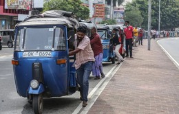 Sri Lanka đóng cửa trường học, dừng dịch vụ công không thiết yếu