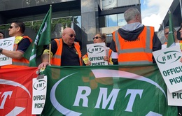 Đình công ngành đường sắt ở Anh: Công đoàn “sẽ không ngần ngại” tiếp tục đình công