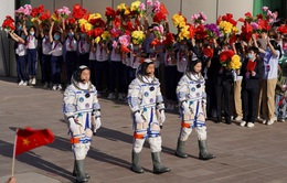 Trung Quốc phóng tàu đưa 3 phi hành gia lên trạm vũ trụ