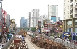 Nhiều bất cập trong cấp phép xây dựng tại tuyến đường Lê Văn Lương - Tố Hữu