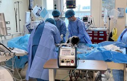 Báo động đỏ liên viện kết hợp kỹ thuật ECMO, hạ thân nhiệt cứu sản phụ bị ngưng tim
