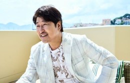 Nam diễn viên đoạt giải Cannes Song Kang-ho quyên góp 200 triệu Won cho tổ chức từ thiện
