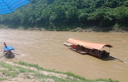 Lật thuyền làm 1 người chết, 4 người mất tích tại Lào Cai