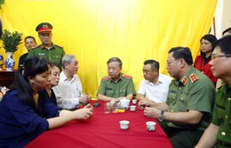 Bộ trưởng Tô Lâm thăm hỏi, động viên thân nhân 3 chiến sĩ hy sinh khi chữa cháy