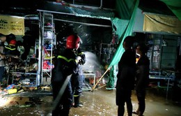 Đồng Tháp: Cháy chợ Vĩnh Thạnh, 10 ki-ốt bị thiêu rụi