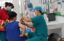 TP. Hồ Chí Minh tổ chức tiêm phòng COVID-19 cao điểm xuyên Tết