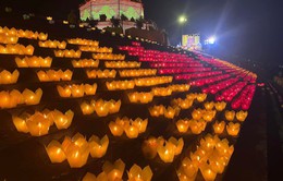 Lễ cầu an và hội hoa đăng ở Côn Sơn - Kiếp Bạc