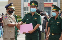 Tiếp nhận 92 công dân trở về sau khi thoát khỏi sòng bạc ở Campuchia