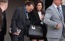 Johnny Depp đang hẹn hò với một nữ luật sư