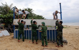 Bộ đội Biên phòng tại Huế và Đà Nẵng giúp dân ứng phó bão số 4