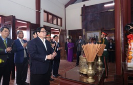 Thủ tướng Phạm Minh Chính dâng hương tưởng niệm cố Thủ tướng Phạm Văn Đồng