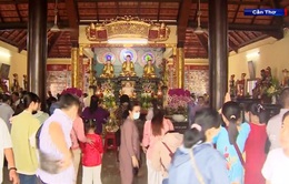 Đi lễ chùa đầu năm tại TP Cần Thơ