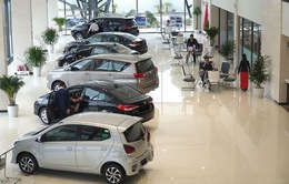 Tháng đầu năm, doanh số bán ô tô tại Việt Nam giảm 51%