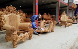 Làng nghề gỗ tăng tốc sản xuất, đón đầu cơ hội mới