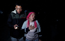 Những người sống sót sau thảm họa động đất đối mặt cơn ác mộng mới