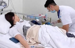 Hoa hậu Mai Phương Thúy nhập viện khẩn cấp giữa đêm
