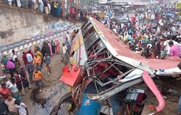 Tai nạn xe bus ở Bangladesh khiến ít nhất 19 người thiệt mạng