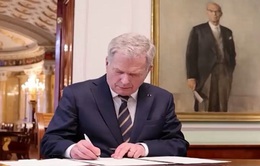 Phần Lan ký đạo luật gia nhập NATO