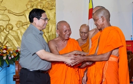 Thủ tướng chúc mừng lễ Sena Dolta của đồng bào Khmer