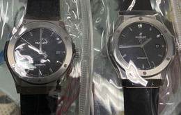Hà Nội: Tạm giữ 37 đồng hồ hàng hiệu có giá trị hàng tỷ đồng