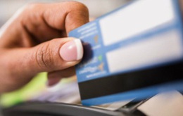 Các ngân hàng cạnh tranh thị phần thẻ tín dụng