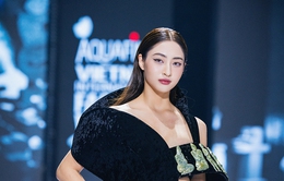 Hoa hậu Lương Thùy Linh làm vedette trong show diễn của Phan Đăng Hoàng