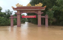 Mưa lớn gây ngập lụt chia cắt một số địa phương ở Quảng Trị