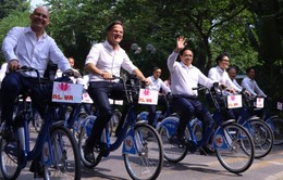 Thủ tướng Phạm Minh Chính và Thủ tướng Hà Lan cùng đạp xe dạo phố Hà Nội