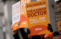 Chính phủ Anh đạt được thỏa thuận lương với nghiệp đoàn ngành y nhằm chấm dứt đình công