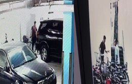 Dùng ô tô hạng sang của bạn gái trộm xe đạp trong chung cư ở Hà Nội