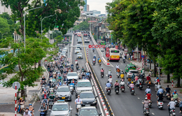 Người nước ngoài nói về giao thông Việt Nam: Giống như đi tàu lượn siêu tốc