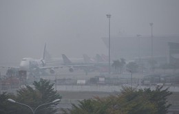 Sương mù dày đặc khiến nhiều chuyến bay ở Nội Bài phải chuyển hướng