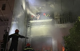 Cháy nhà 3 tầng trong đêm, 1 người thiệt mạng