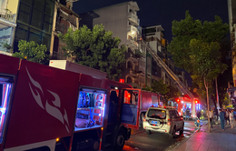 TP Hồ Chí Minh: Cháy nhà hàng ở quận 1, nhiều người tháo chạy