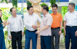 Bí thư Thành ủy Hà Nội và Bộ trưởng Bộ Khoa học Công nghệ thăm và làm việc tại Tập đoàn FPT