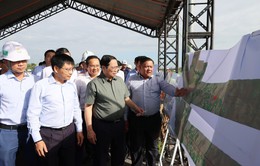 Thủ tướng đến kiểm tra tiến độ thi công dự án Vành đai 3 TP Hồ Chí Minh
