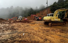 Mưa lớn kéo dài làm đất đá bị ngậm nước, liên kết yếu gây sạt lở ở Lâm Đồng